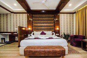 TRIBHAV Rohtang Heights Resort