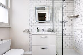 Cozy Studio by the Eiffel Tower - For 2