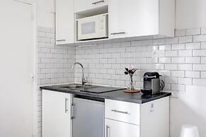 Cozy Studio by the Eiffel Tower - For 2