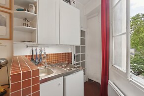 Chic 1BR by Châtelet & Louvre