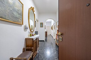 Central Square Apartment by Wonderful Italy