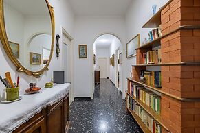 Central Square Apartment by Wonderful Italy