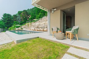 Pureview Luxury Suites, with breakfast & pool by Rent all Como