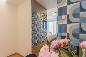 Pureview Luxury Suites, with breakfast & pool by Rent all Como