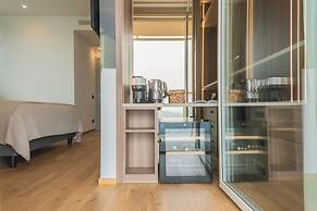 Pureview Luxury Suites, with breakfast & pool by Rent all Como