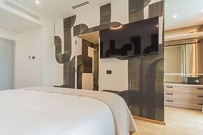 Pureview Luxury Suites, with breakfast & pool by Rent all Como