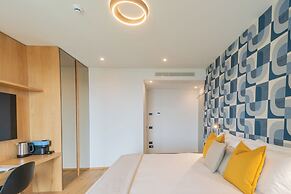 Pureview Luxury Suites, with breakfast & pool by Rent all Como