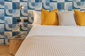 Pureview Luxury Suites, with breakfast & pool by Rent all Como