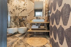 Pureview Luxury Suites, with breakfast & pool by Rent all Como