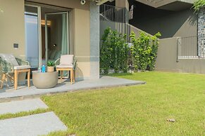 Pureview Luxury Suites, with breakfast & pool by Rent all Como