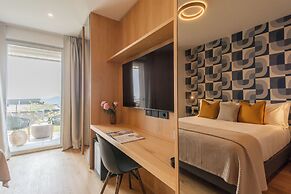 Pureview Luxury Suites, with breakfast & pool by Rent all Como