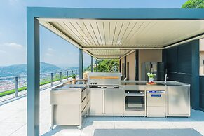 Pureview Luxury Suites, with breakfast & pool by Rent all Como