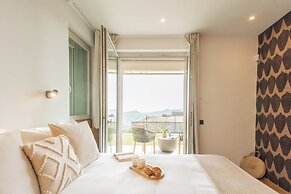 Pureview Luxury Suites, with breakfast & pool by Rent all Como