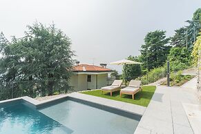 Pureview Luxury Suites, with breakfast & pool by Rent all Como