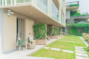 Pureview Luxury Suites, with breakfast & pool by Rent all Como