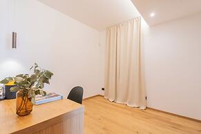 Pureview Luxury Suites, with breakfast & pool by Rent all Como