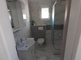 Charming Apartment Dokoza - Marina IV