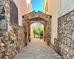Residence with pool in Porto Rotondo