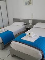 DOLPHIN APARTMENTS & STUDIOS