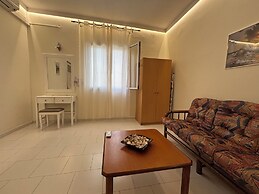 DOLPHIN APARTMENTS & STUDIOS