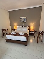 DOLPHIN APARTMENTS & STUDIOS