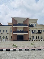 Luxury Apartment & Homes