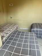 Hostel Casa Amarela
