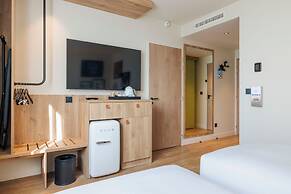 Hampton by Hilton Lyon Airport