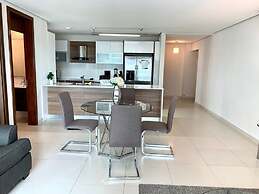 Amaranta Park I 2 Bed Apt With Balcony