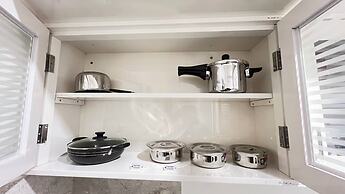 LUSHVISTAS Serviced Apartment