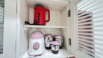 LUSHVISTAS Serviced Apartment
