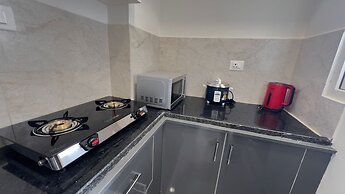 LUSHVISTAS Serviced Apartment