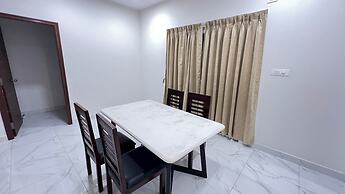 LUSHVISTAS Serviced Apartment
