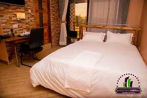 Amicus Hotel