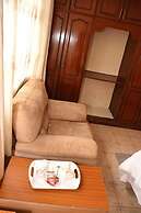 axis guest house