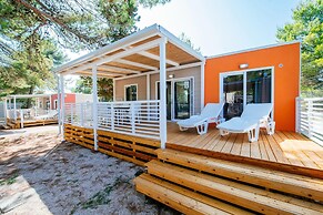 Caravan Park in Nin With Sandy Beach & Pools