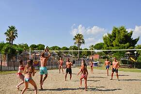 Bessan Mobile Home With Pool Fun