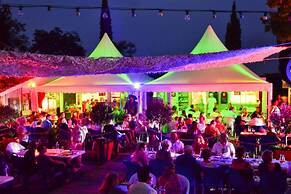 Bessan Mobile Home With Pool Fun