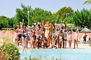 Bessan Mobile Home With Pool Fun