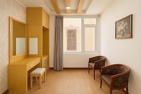 Eco Nest Signature Hotel