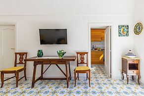 Capri Turquoise by Napoliapartments