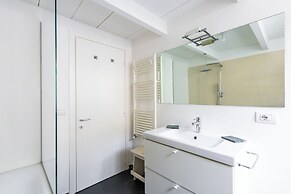 Grifeo- Quiet Flat on Panoramic Route