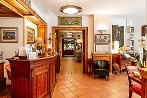 Piccolo Hotel