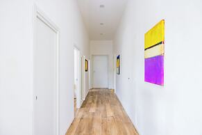 Sunny Panoramic Apartment by Napoliapartments
