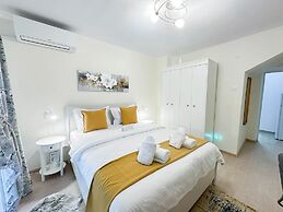 Sunrise Apartments City Center
