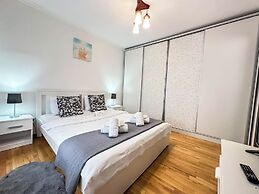 Sunrise Apartments City Center