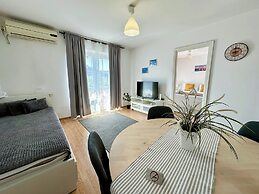 Sunrise Apartments City Center