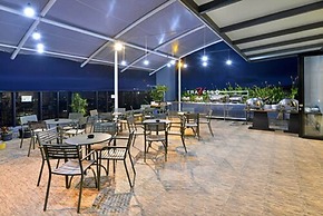 Travello Hotel Bandung