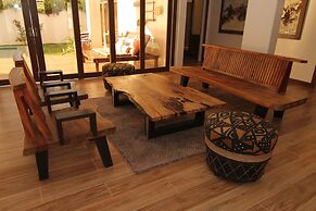 Vida Homes Condo Resort