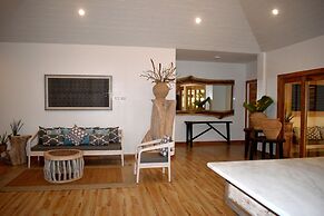 Vida Homes Condo Resort